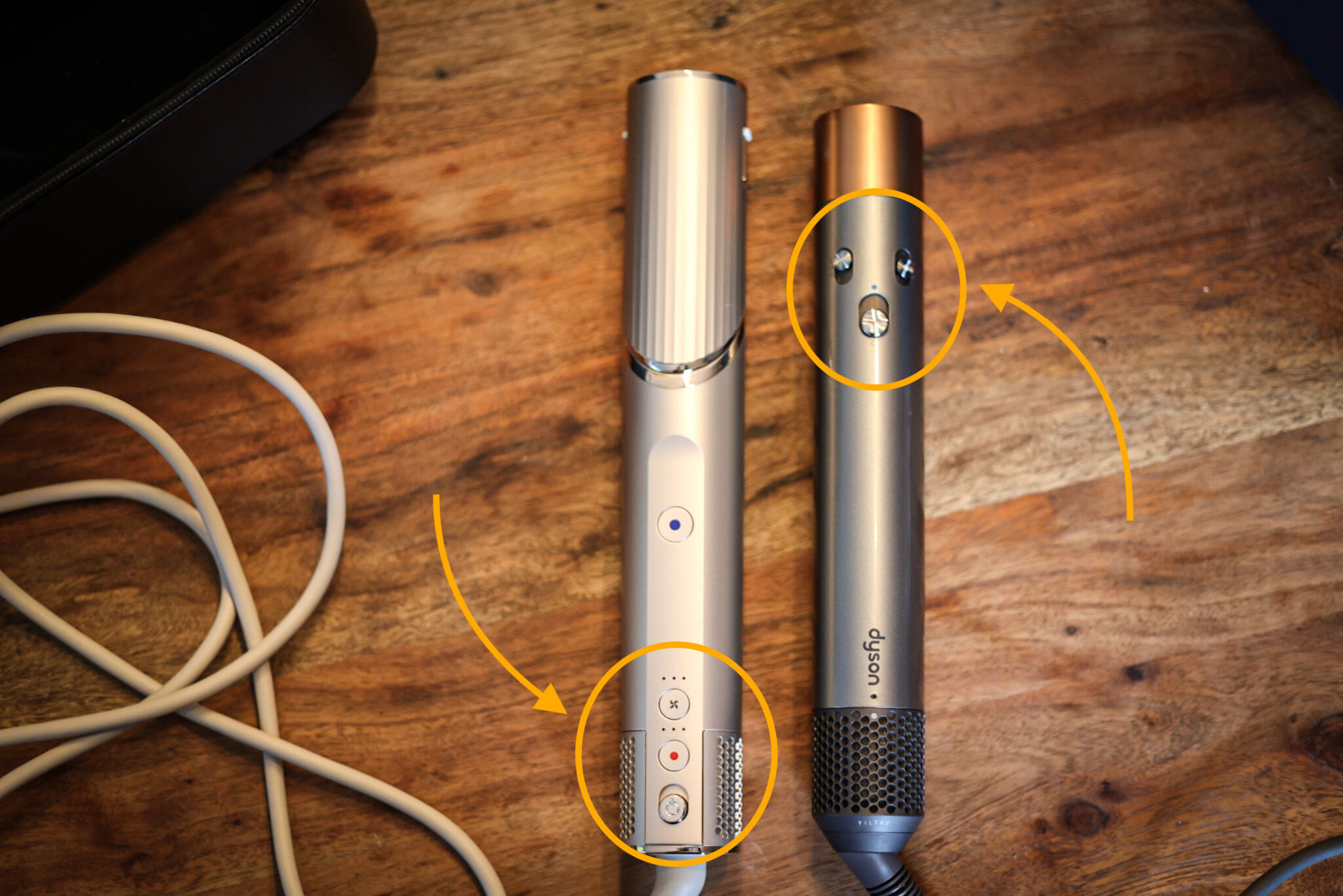 Вы видите стайлеры Shark FlexStyle и Dyson Airwrap.